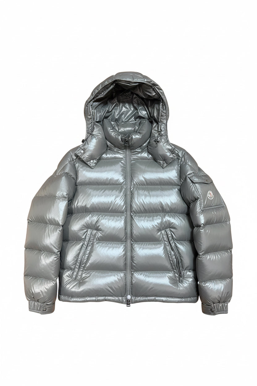MONCLER — Doudoune à capuche, nylon brillant, Gris argent