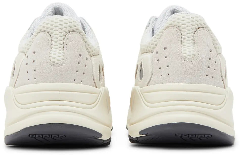 Adidas Yeezy Boost 700 « Analog »
