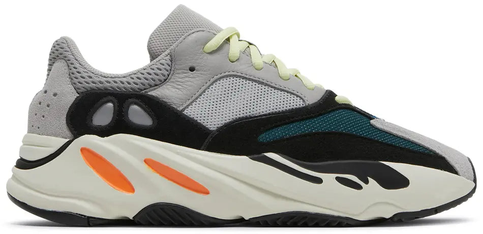 Adidas Yeezy Boost 700 « Wave Runner » — Solid Grey / Chalk White / Core Black