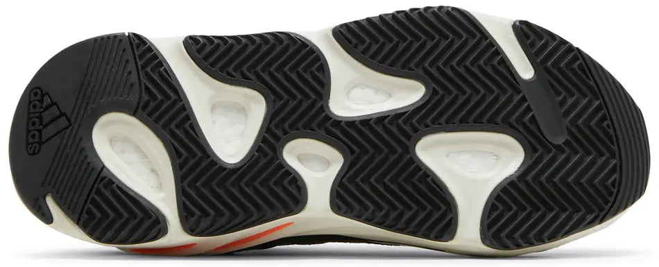 Adidas Yeezy Boost 700 « Wave Runner » — Solid Grey / Chalk White / Core Black