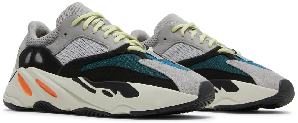 Adidas Yeezy Boost 700 « Wave Runner » — Solid Grey / Chalk White / Core Black