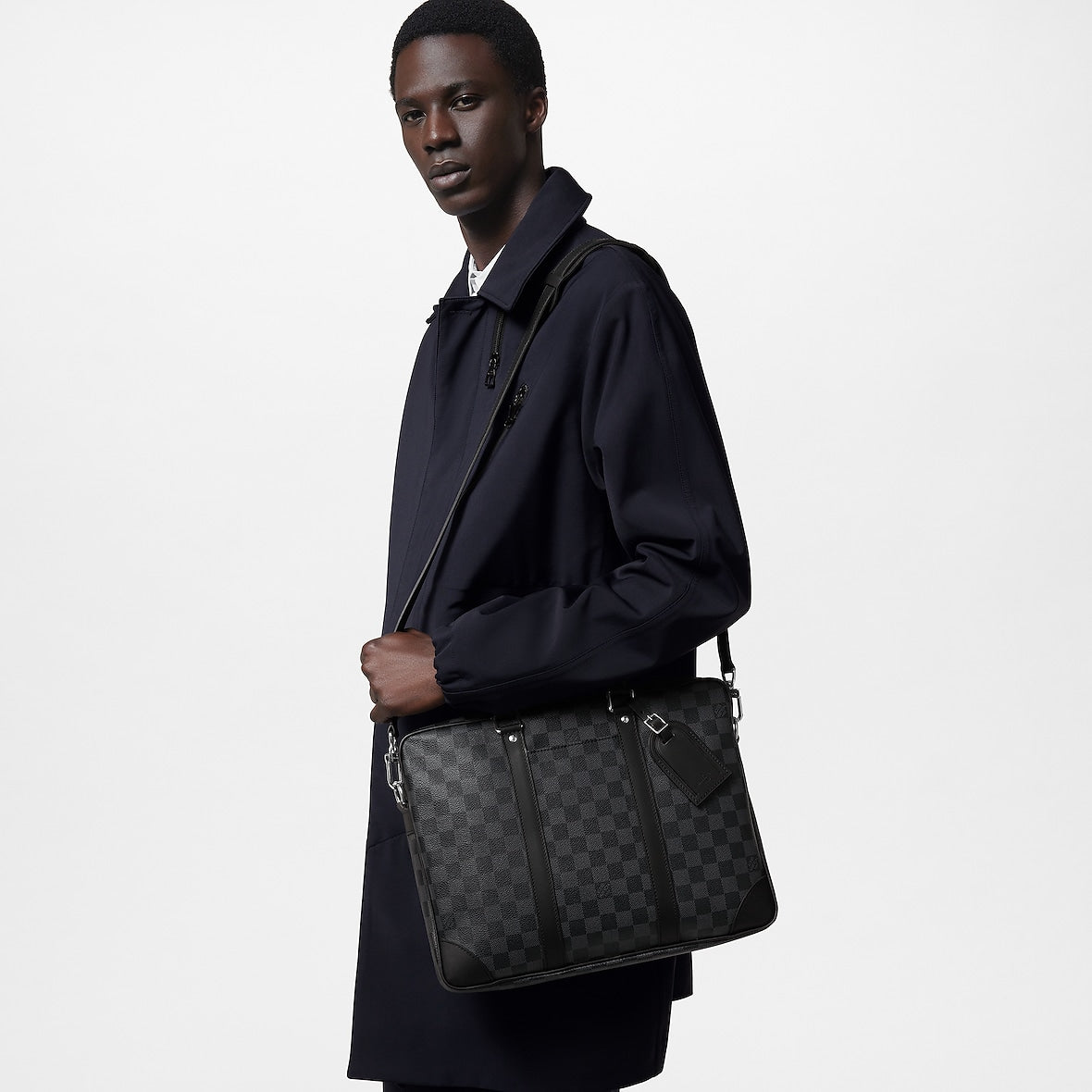 LOUIS VUITTON PORTE-DOCUMENTS VOYAGE NM – DAMIER GRAPHITE