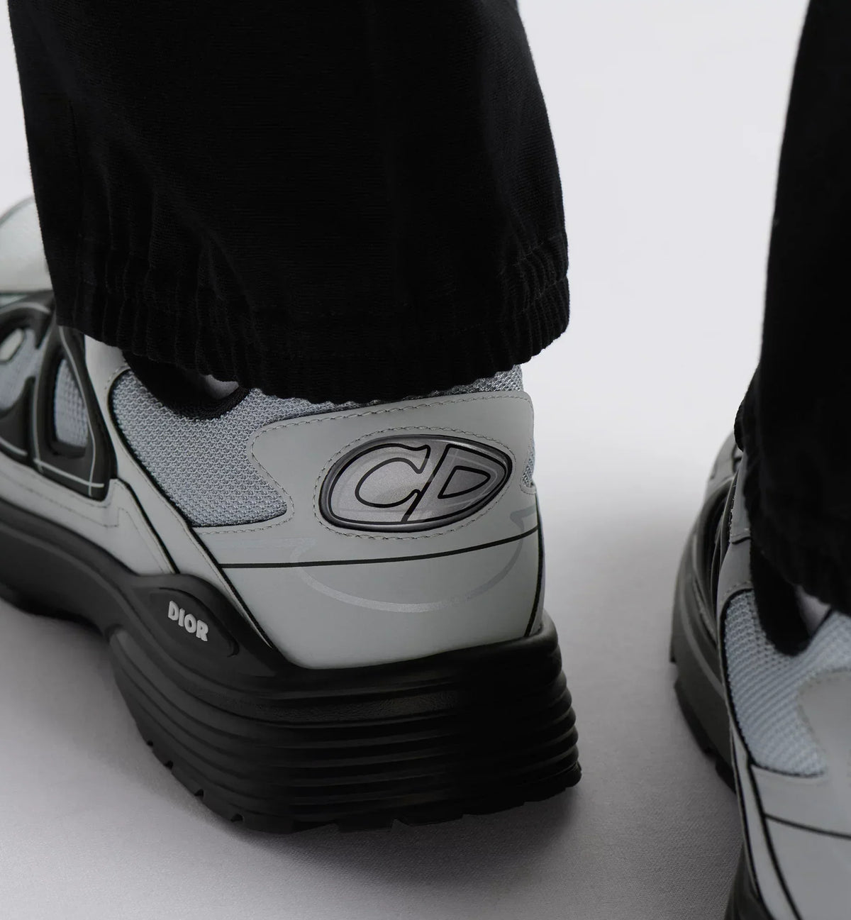 DIOR B30 SNEAKER – DIOR OBLIQUE TECHNICAL MESH GRIS & NOIR